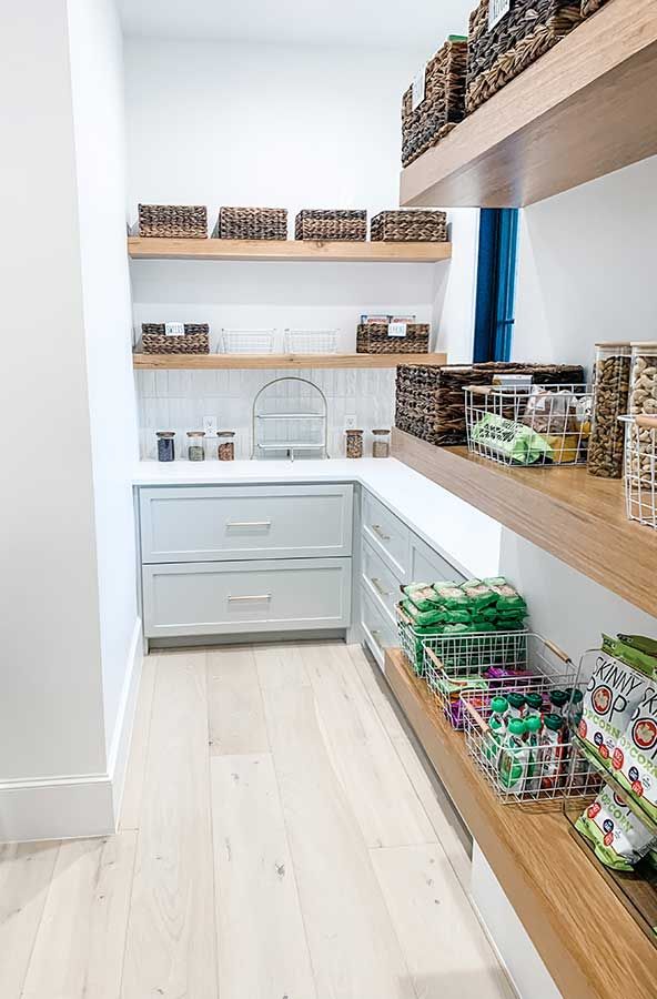 Home Organizer - Pantry Move-In