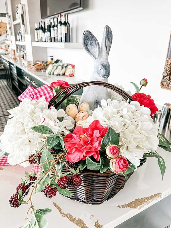 Holiday Decorating - Easter